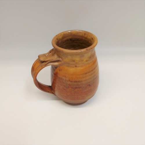 Click to view detail for #220526 Mug Barrel Shaped Rust/Yellow $18
